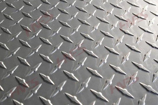 Aluminum checkered plate